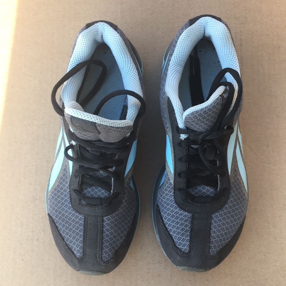 Reebok - Picture 3 of 5